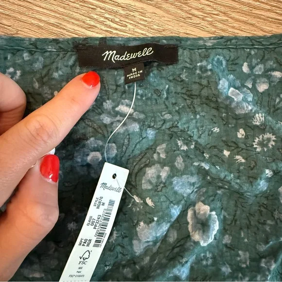 NWT Madewell Seersucker Sweetheart Wrap Top in WoodlandGreen Puff Sleeve. Size M - Picture 3 of 3